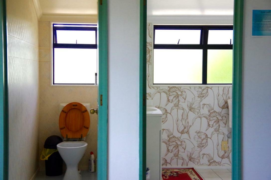 East Homestay *